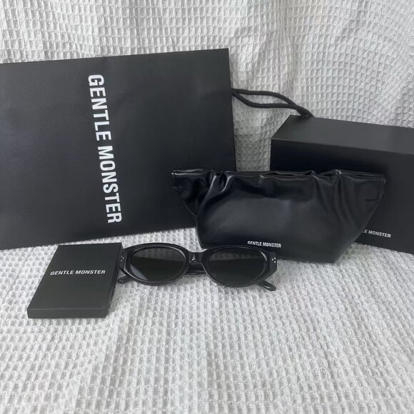 NEW GENTLE MONSTER Void 01 Black Sunglasses - Picture 2 of 10